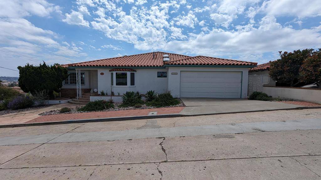 San Diego, CA 92106,3103 Edith Ln