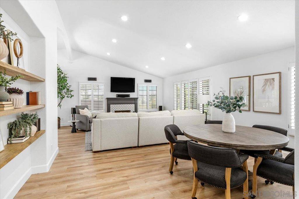 Escondido, CA 92029,1376 Stoneridge Circle
