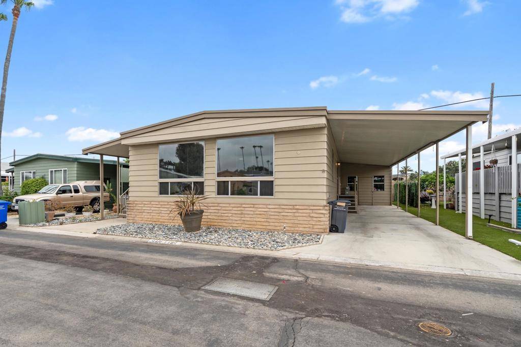 Carlsbad, CA 92011,7221 San Luis St