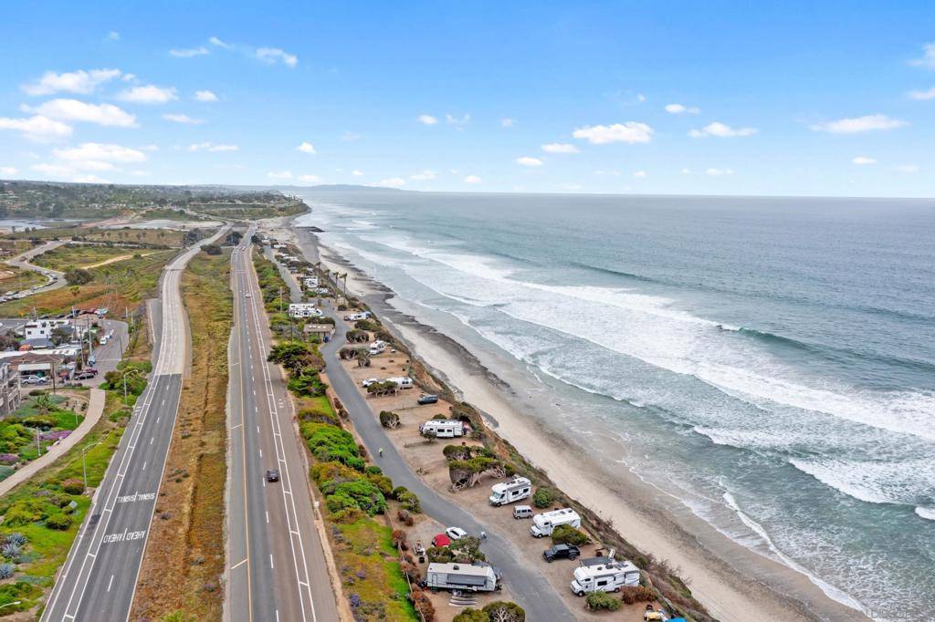 Carlsbad, CA 92011,7221 San Luis St