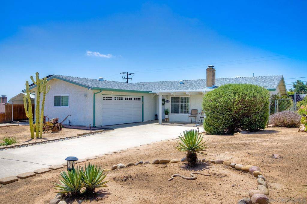 Fallbrook, CA 92028,1038 Knoll Park Ln
