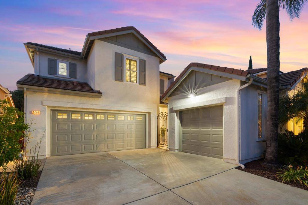 San Marcos, CA 92069,554 Golf Glen Dr