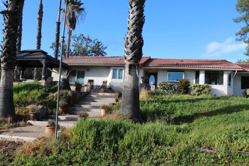 Fallbrook, CA 92028,38083 De Luz Rd