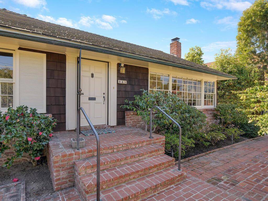 La Jolla, CA 92037,341 Fern Glen
