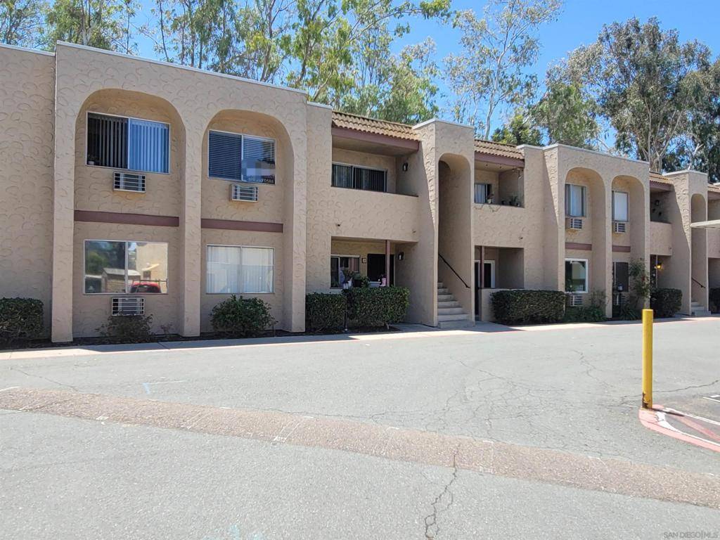 Spring Valley, CA 91977,3557 Kenora Dr #22