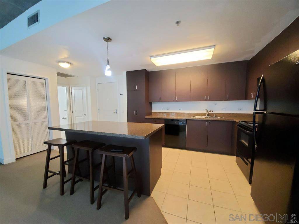 San Diego, CA 92101,1080 Park Blvd #318