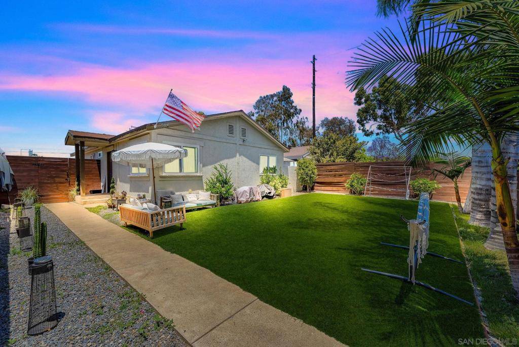 Escondido, CA 92025,514 18 W 10th Ave