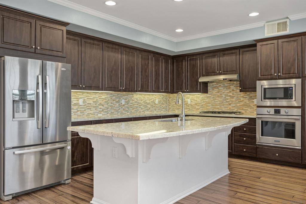 Oceanside, CA 92057,1097 Breakaway Dr.