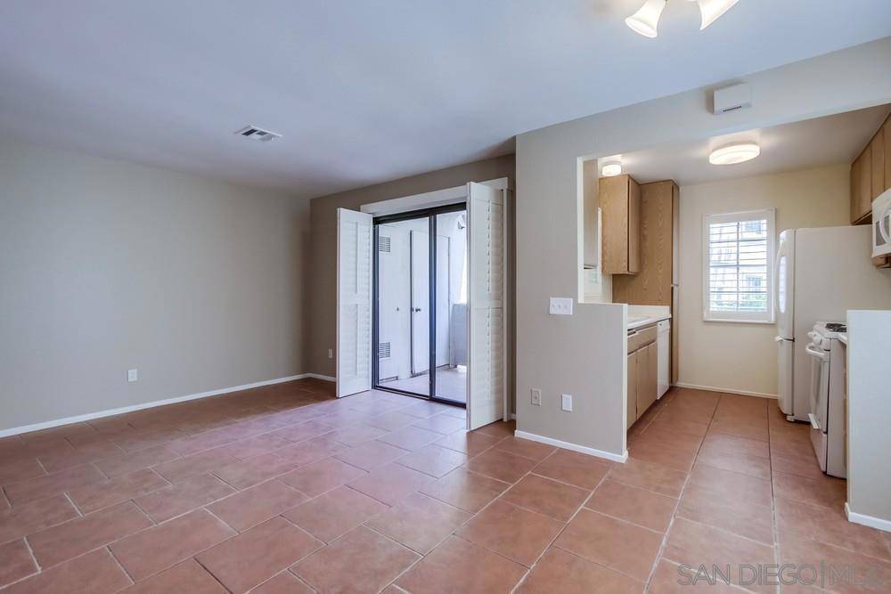 San Diego, CA 92129,10337 Azuaga St #223