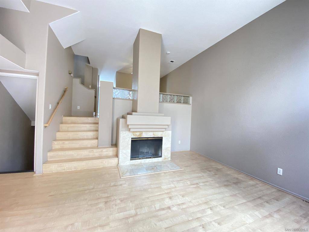 San Diego, CA 92130,12974 Carmel Creek Rd #182