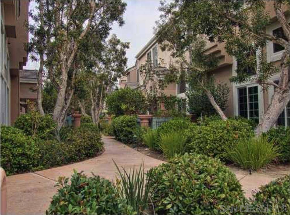 San Diego, CA 92130,12974 Carmel Creek Rd #182