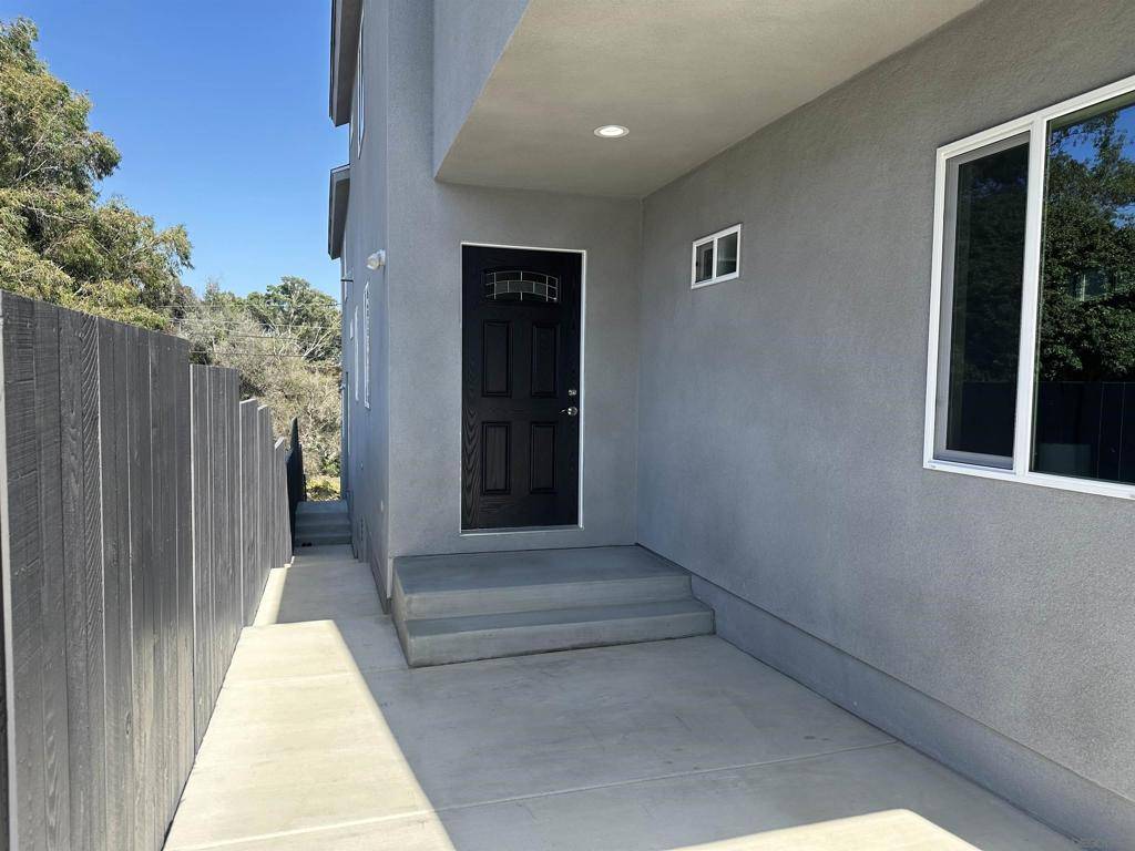 San Diego, CA 92105,3533 3535 37th ST