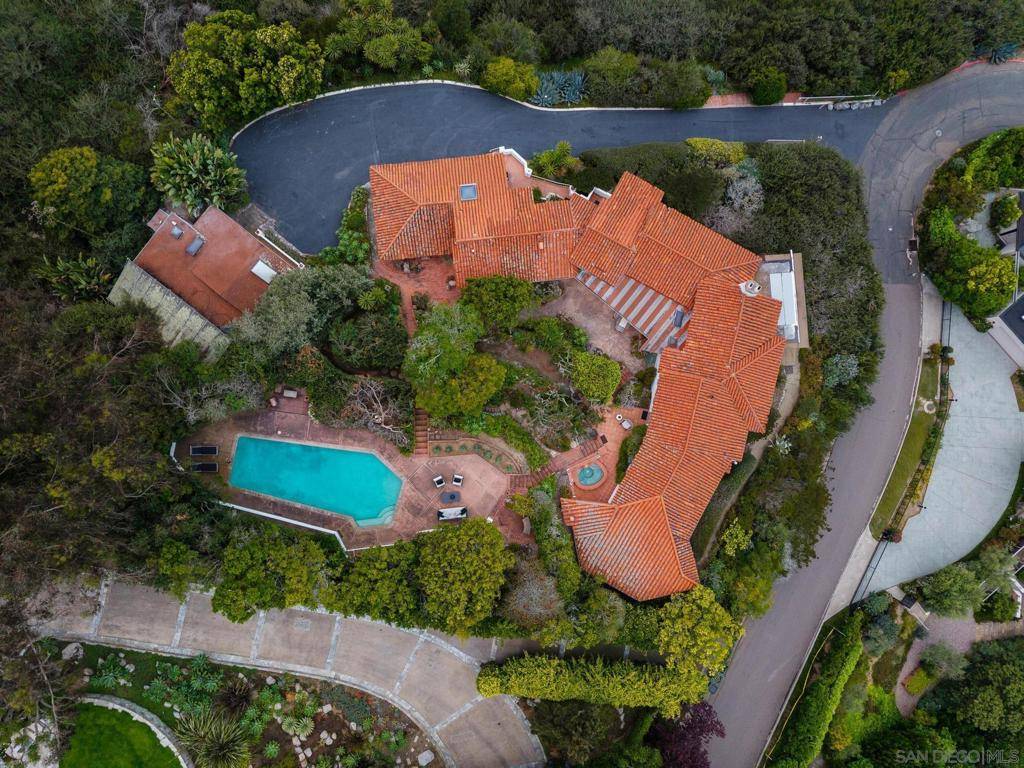 La Jolla, CA 92037,7520 Hillside Dr