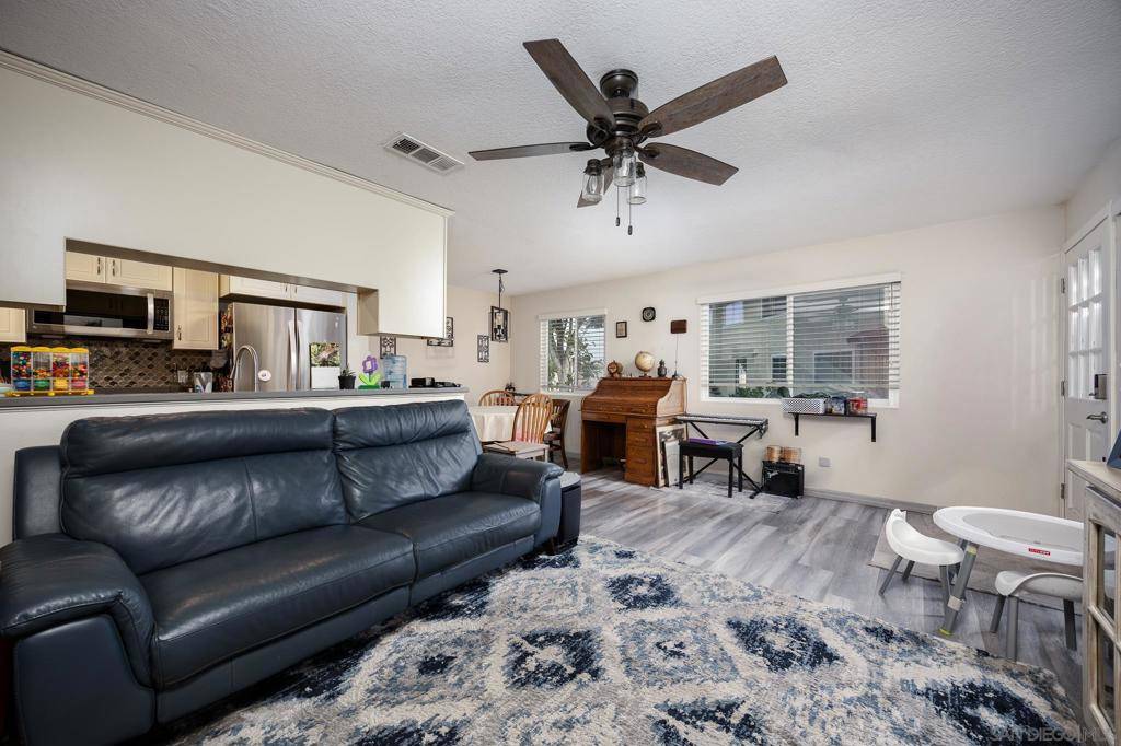 Santee, CA 92071,9845 Mission Viejo Ct #2