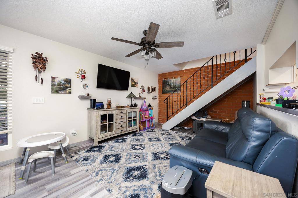 Santee, CA 92071,9845 Mission Viejo Ct #2