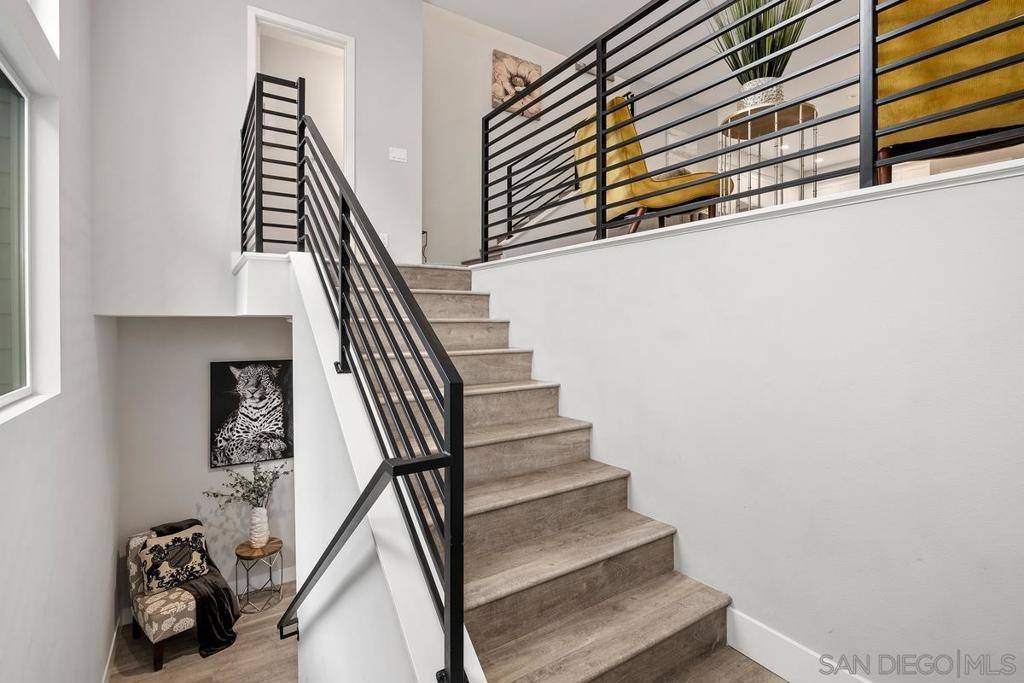 Carlsbad, CA 92008,347 Oak Ave