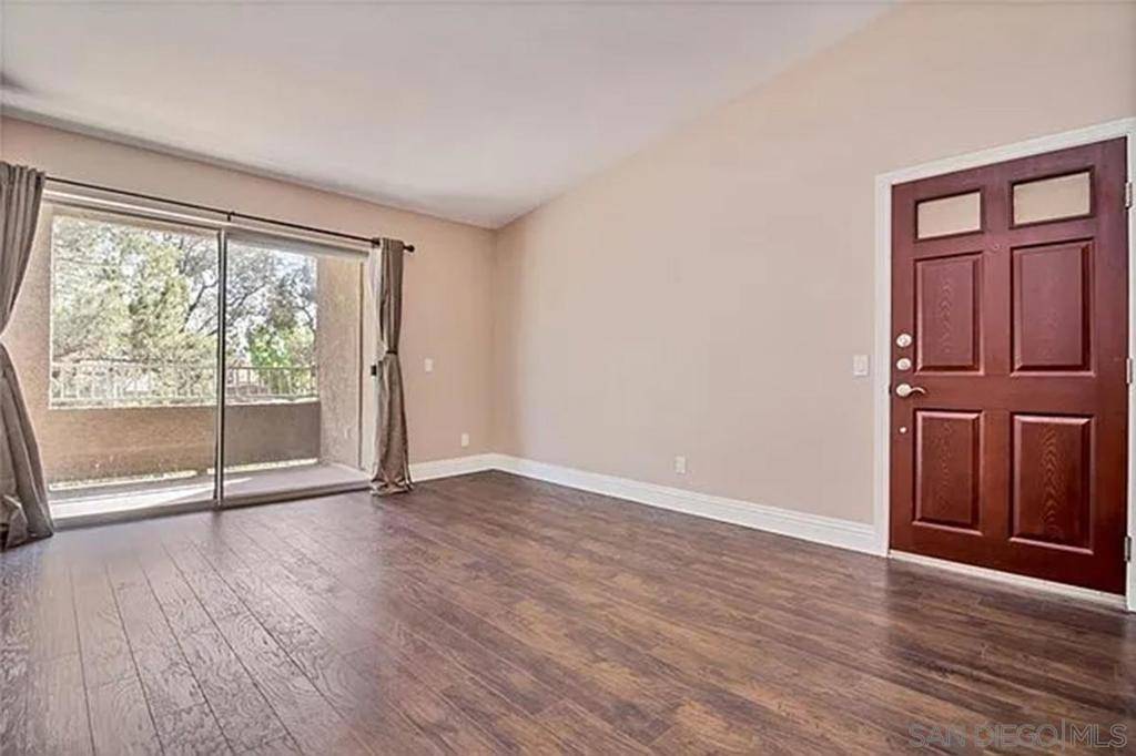 Corona, CA 92882,2275 Del Mar Way #306