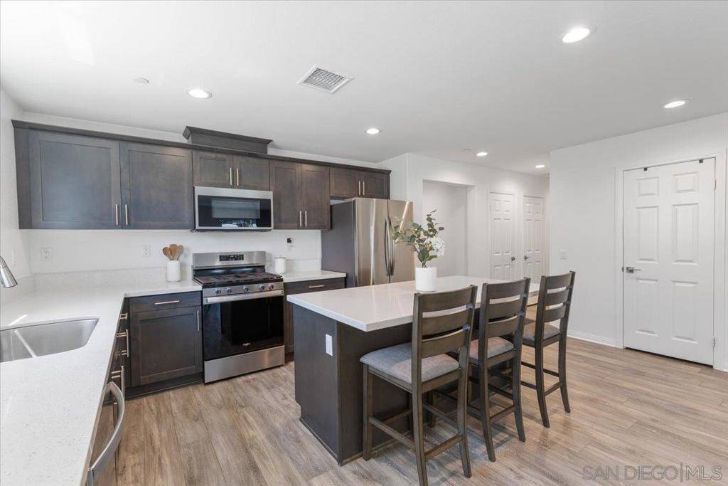 Hemet, CA 92543,567 Hedgewood Street