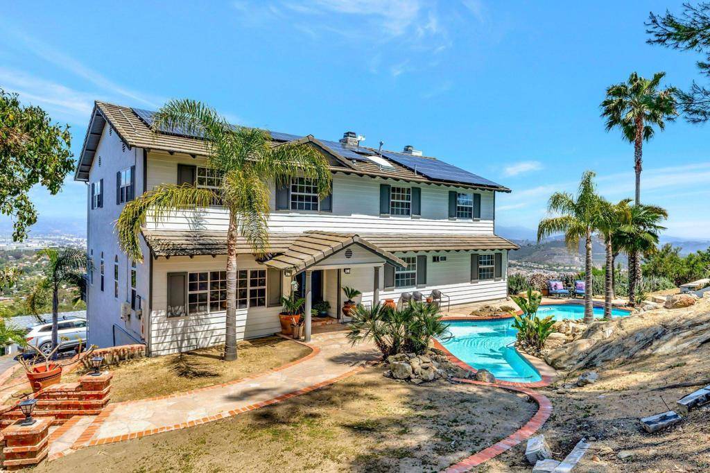 San Marcos, CA 92078,560 Seeforever Dr