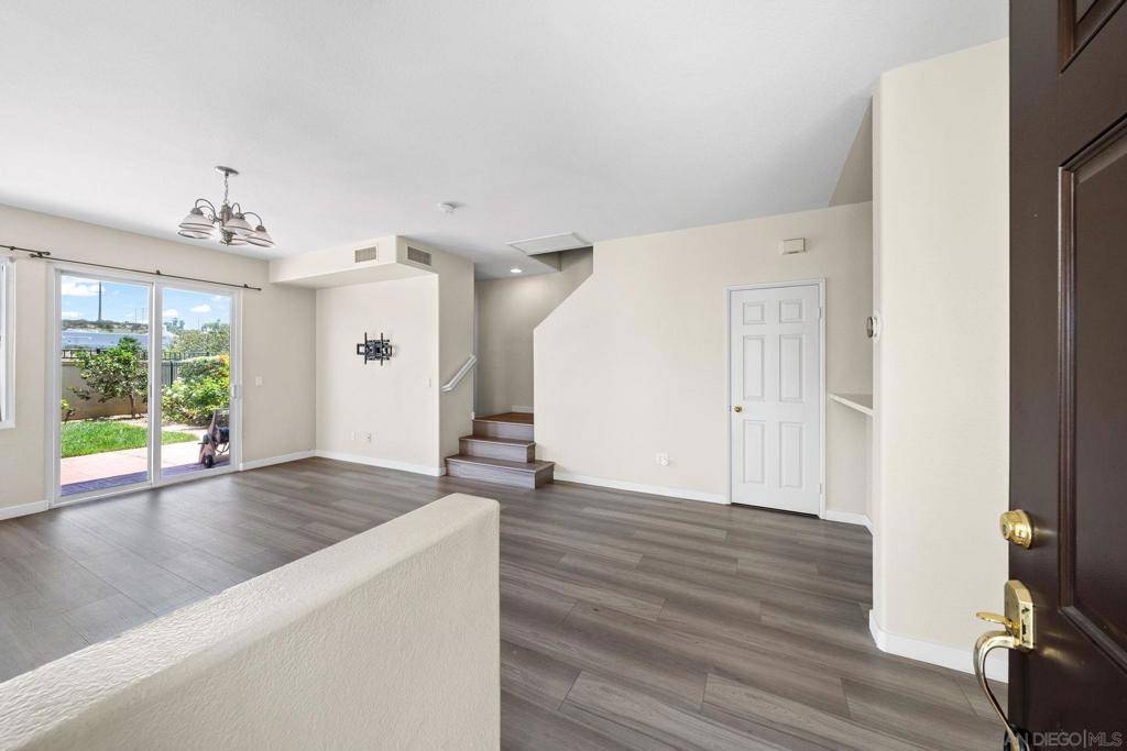 San Diego, CA 92131,10450 Scripps Poway Pkwy #123