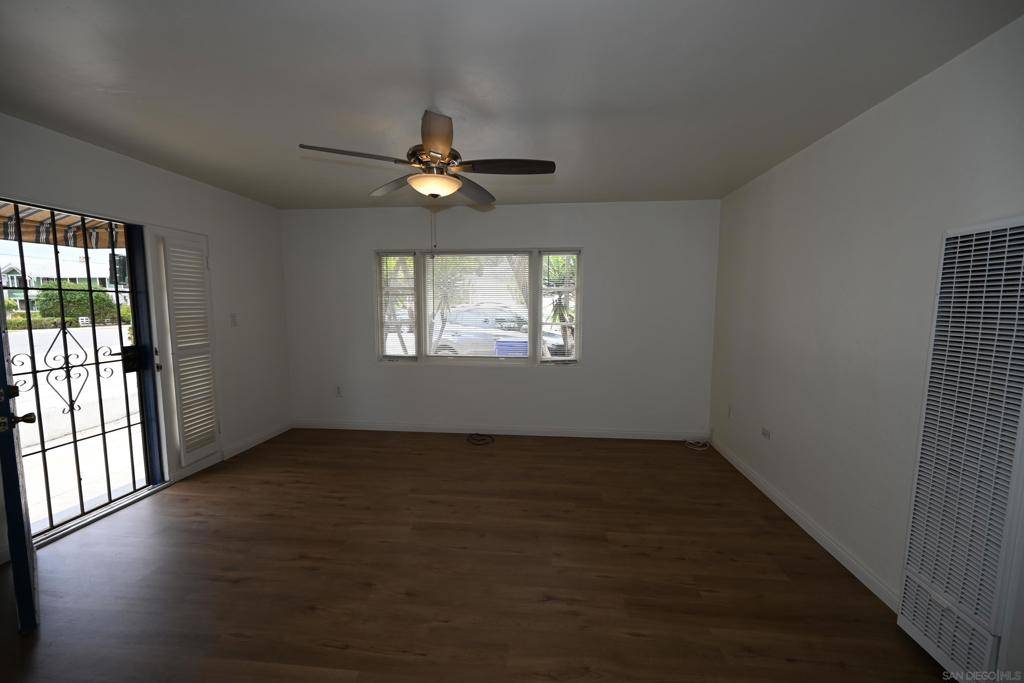 San Diego, CA 92109,1611 Diamond St.