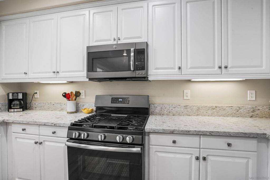 Menifee, CA 92584,28613 Midsummer Ln