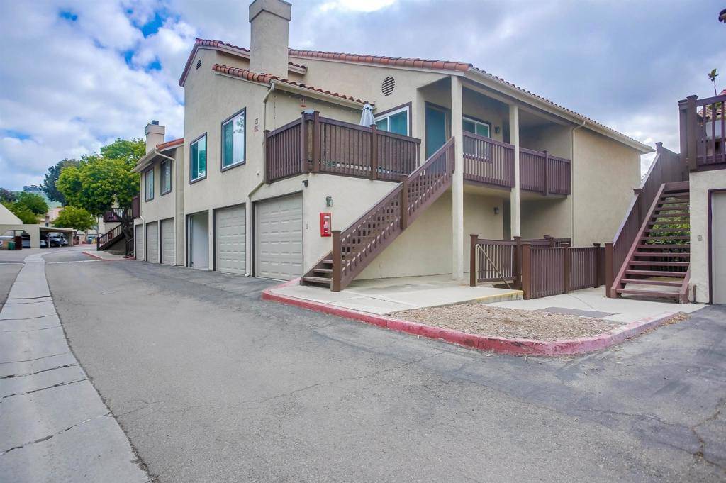 Carlsbad, CA 92009,3513 Caminito Sierra