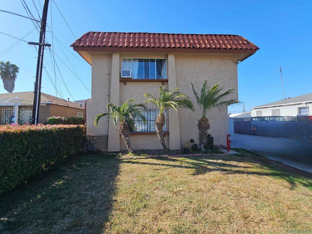 Chula Vista, CA 91910,573 Park Way  Apt 4