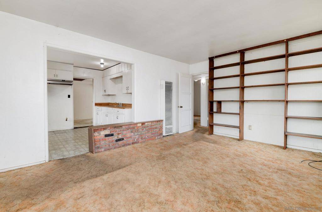 San Diego, CA 92115,3416 Egan St