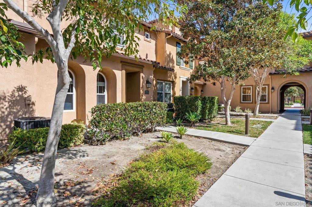 San Diego, CA 92127,17071 Calle Trevino #8