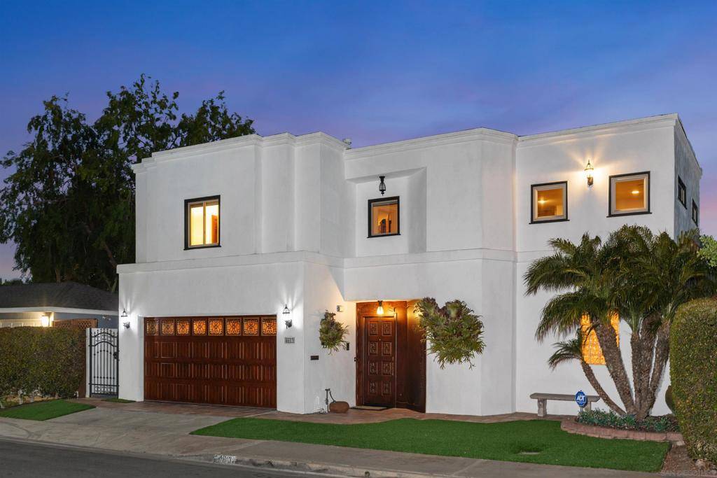 San Diego, CA 92115,4613 Janet Pl