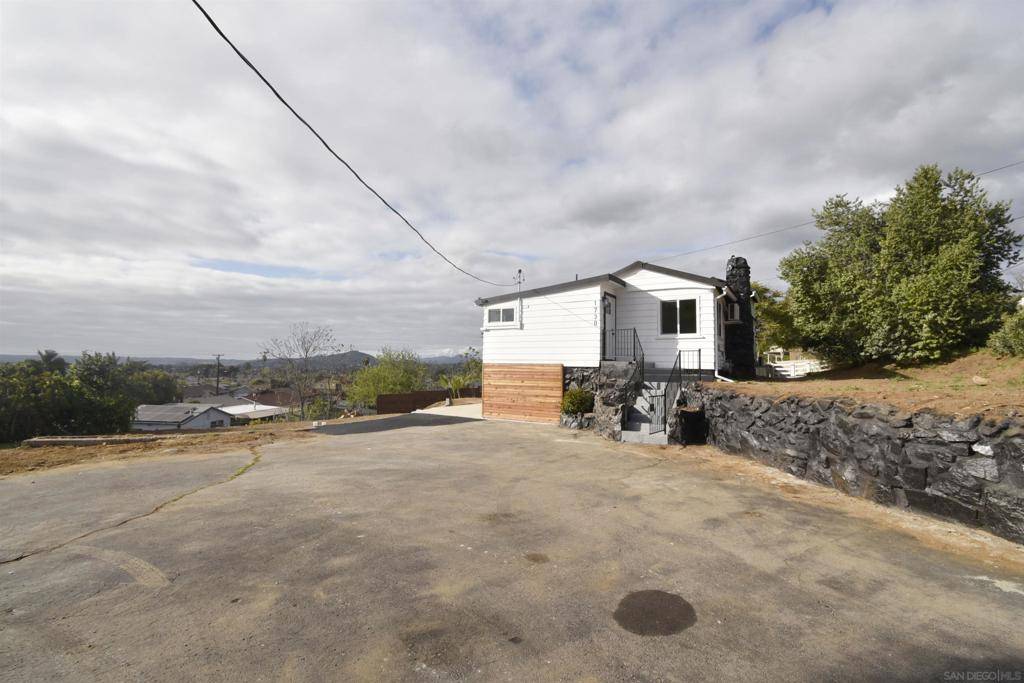 El Cajon, CA 92019,1730 VISTA DEL VALLE BOULEVARD