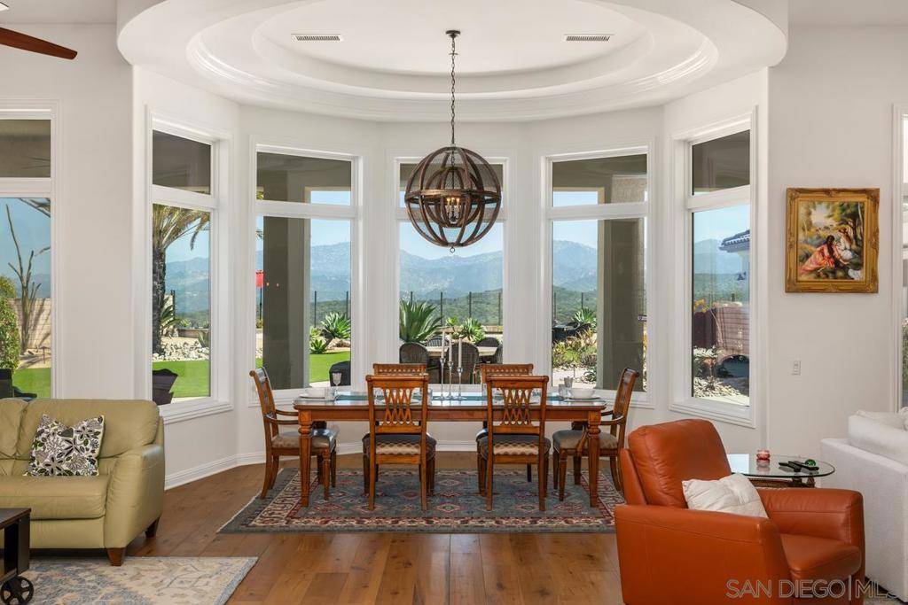 San Diego, CA 92131,15674 Via Santa Pradera