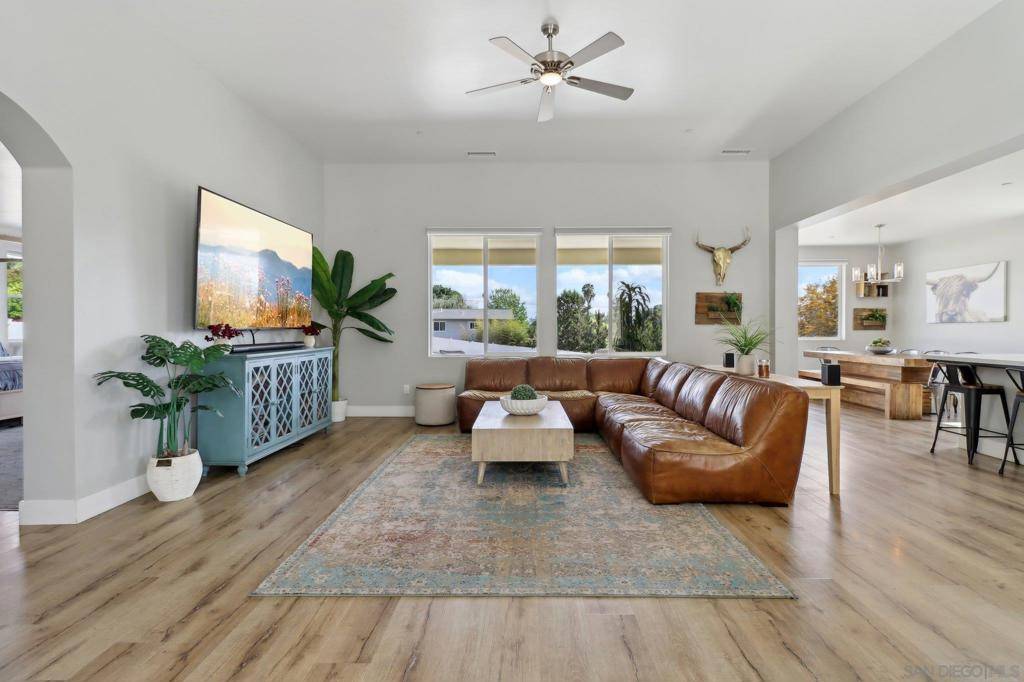Fallbrook, CA 92028,1827 Marita Ln