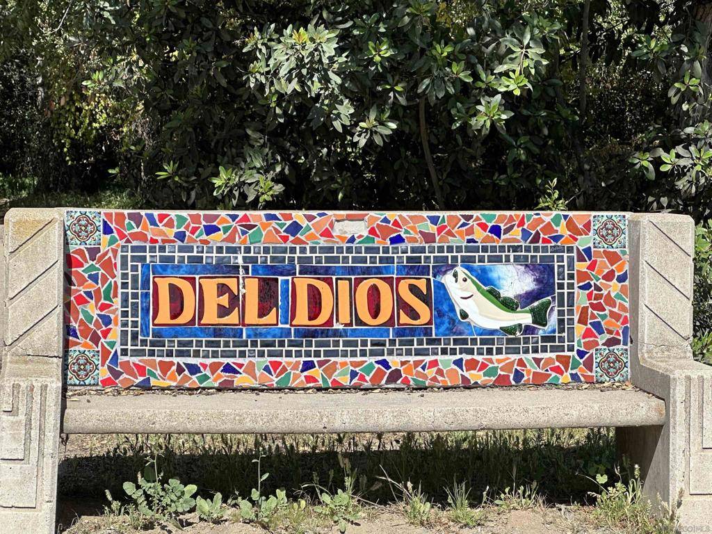 Escondido, CA 92029,9727 Kalmia Ln