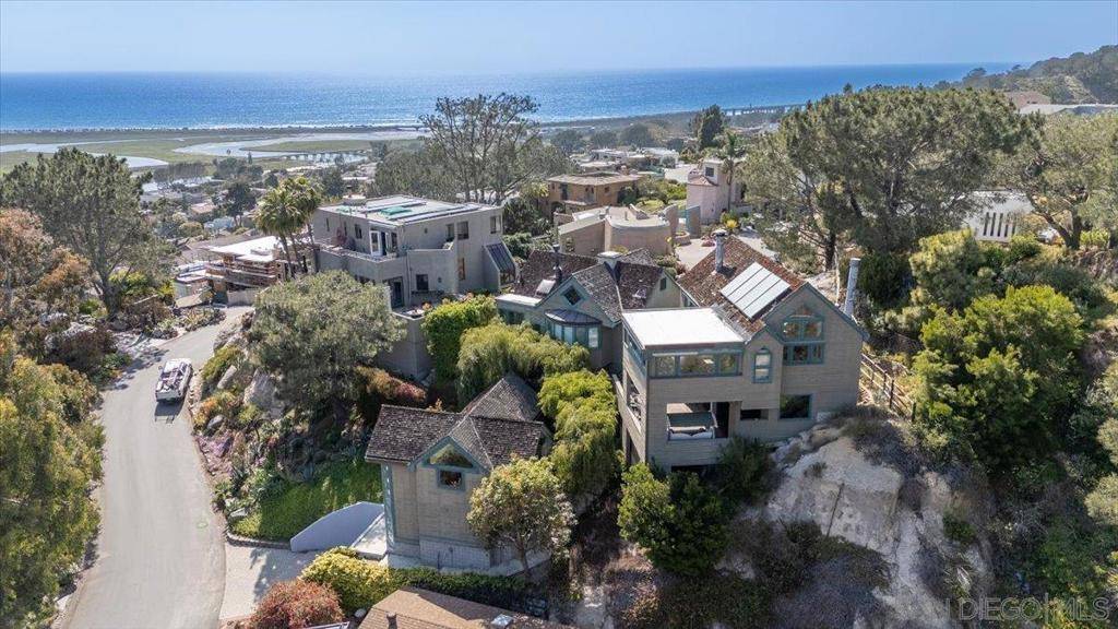 Del Mar, CA 92014,13027 Via Latina