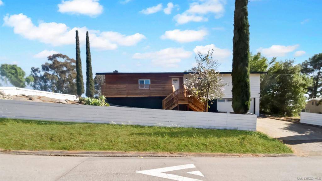 Alpine, CA 91901,2351 ELTINGE DRIVE