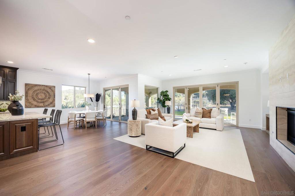 Lakeside, CA 92040,12087 Via Trevi