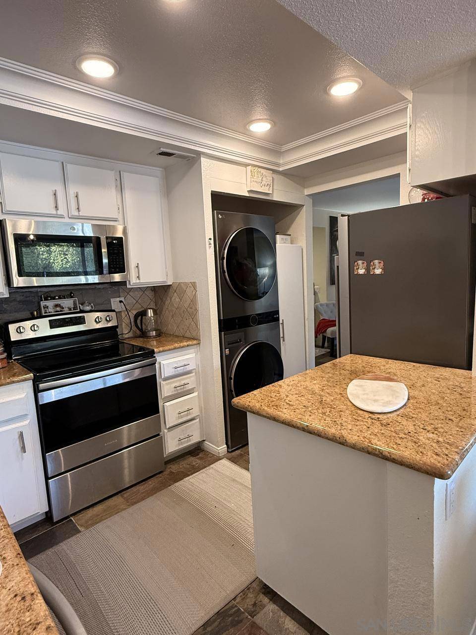 Solana Beach, CA 92075,524 Via De La Valle #H