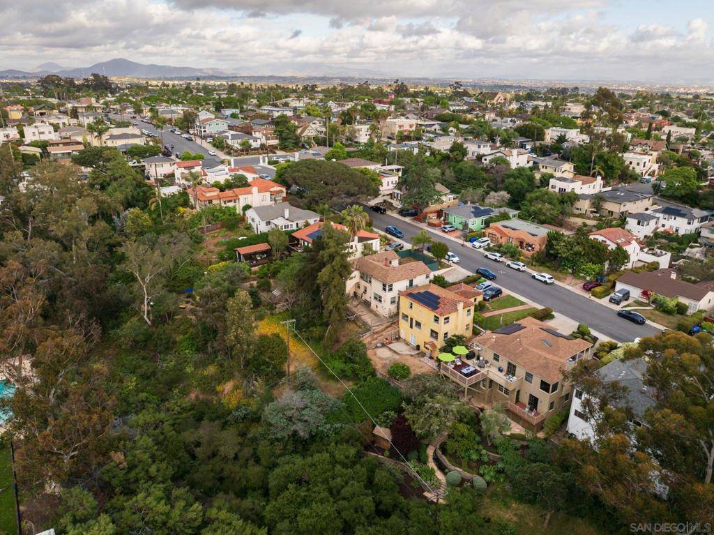 San Diego, CA 92104,2810 Ivy Street