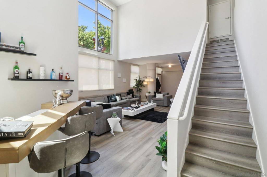 San Diego, CA 92101,645 Front St #104