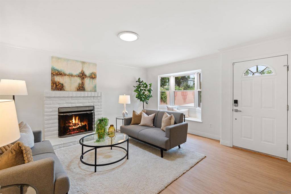 Escondido, CA 92027,1121 Whispering Highlands Dr.