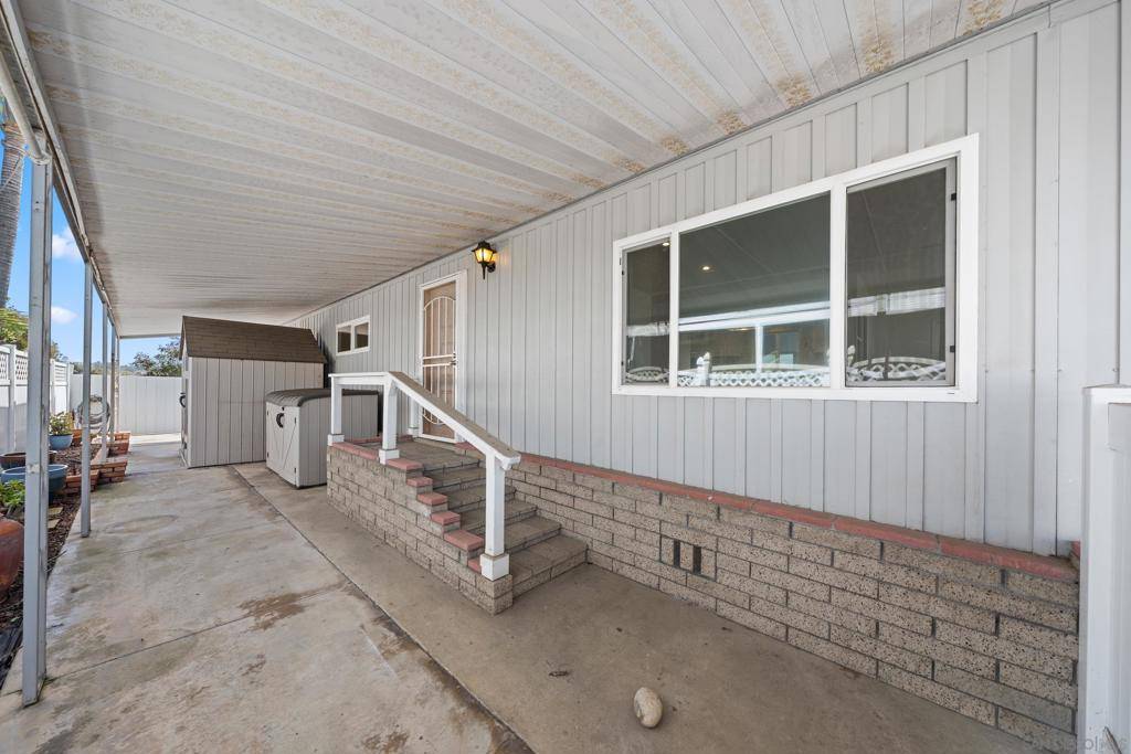 Carlsbad, CA 92011,6550 Ponto Dr #SPC 30