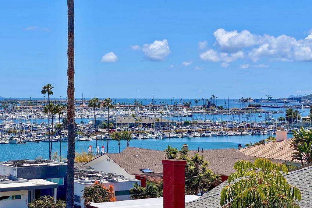 San Diego, CA 92106,885 Armada Ter