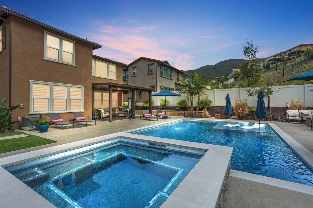 Fallbrook, CA 92028,303 Ventasso Way