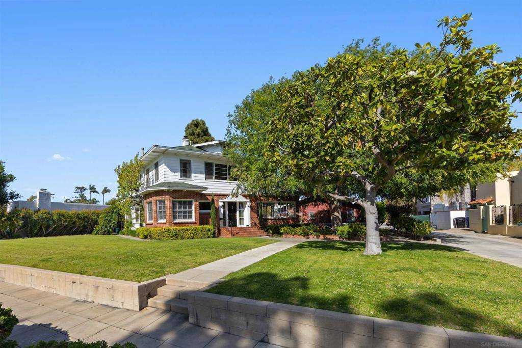 San Diego, CA 92103,4229 Saint James Place