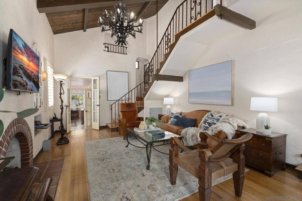 Coronado, CA 92118,1434 5th Street