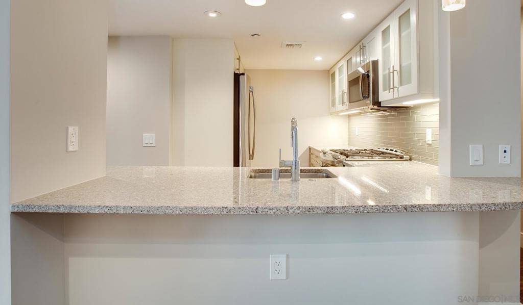 La Jolla, CA 92037,400 Prospect Street #409