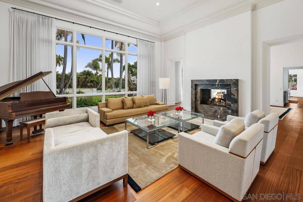 Rancho Santa Fe, CA 92067,16590 Calle Familia