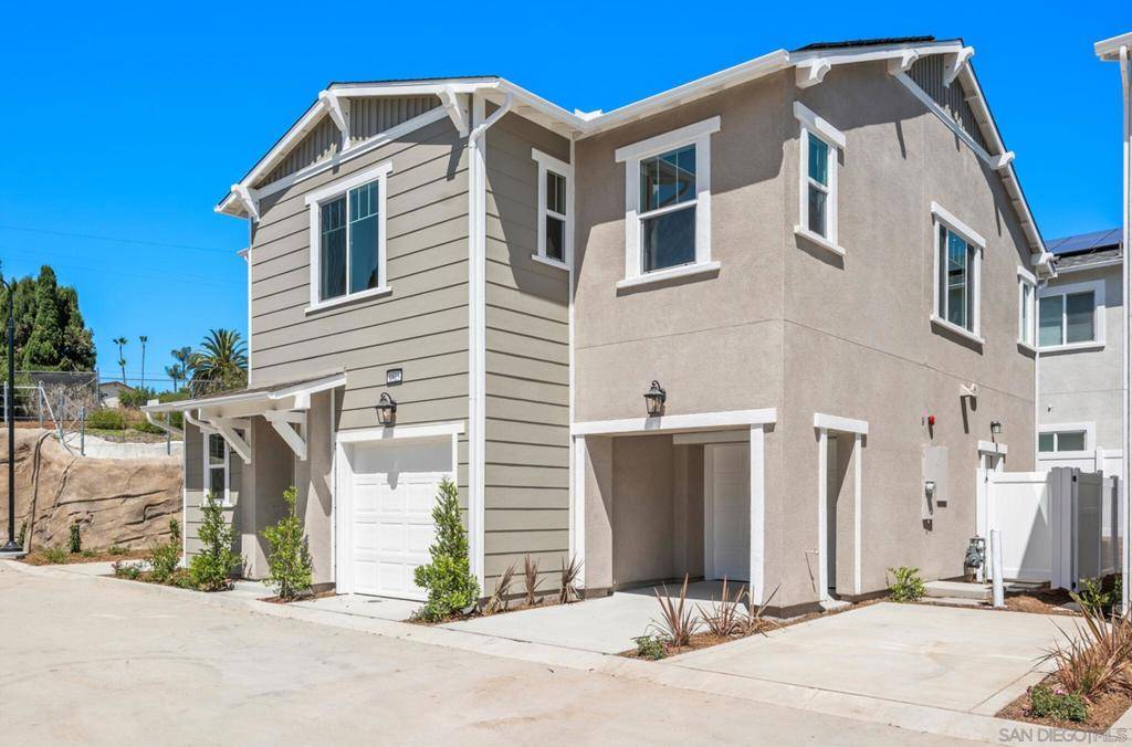 Vista, CA 92083,1523 Wingwood